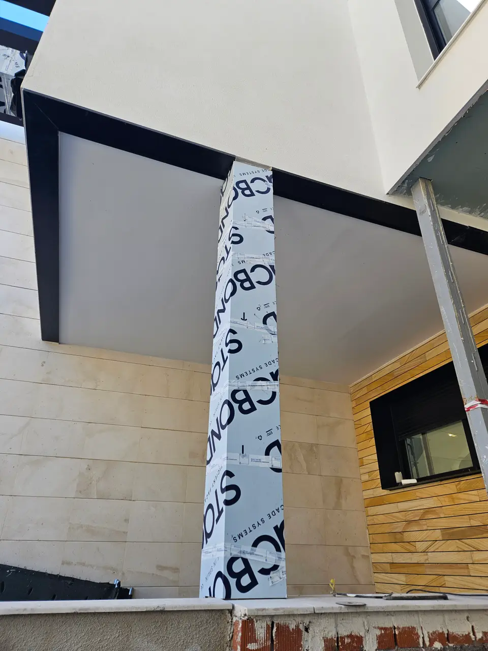Viviendas pareadas con piscina: aplacados