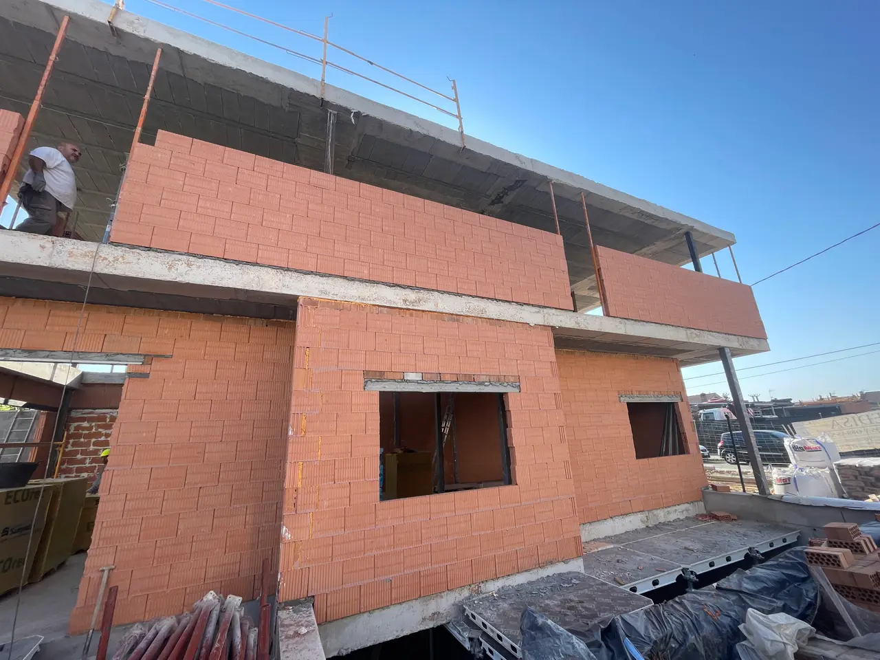 Vivienda unifamiliar con sótano: cerramientos